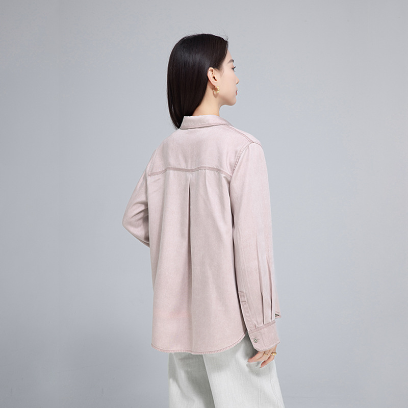 Áo sơ mi denim nữ tay dài phong cách đơn giản, chất liệu lyocell, có túi công vụ — Màu hồng