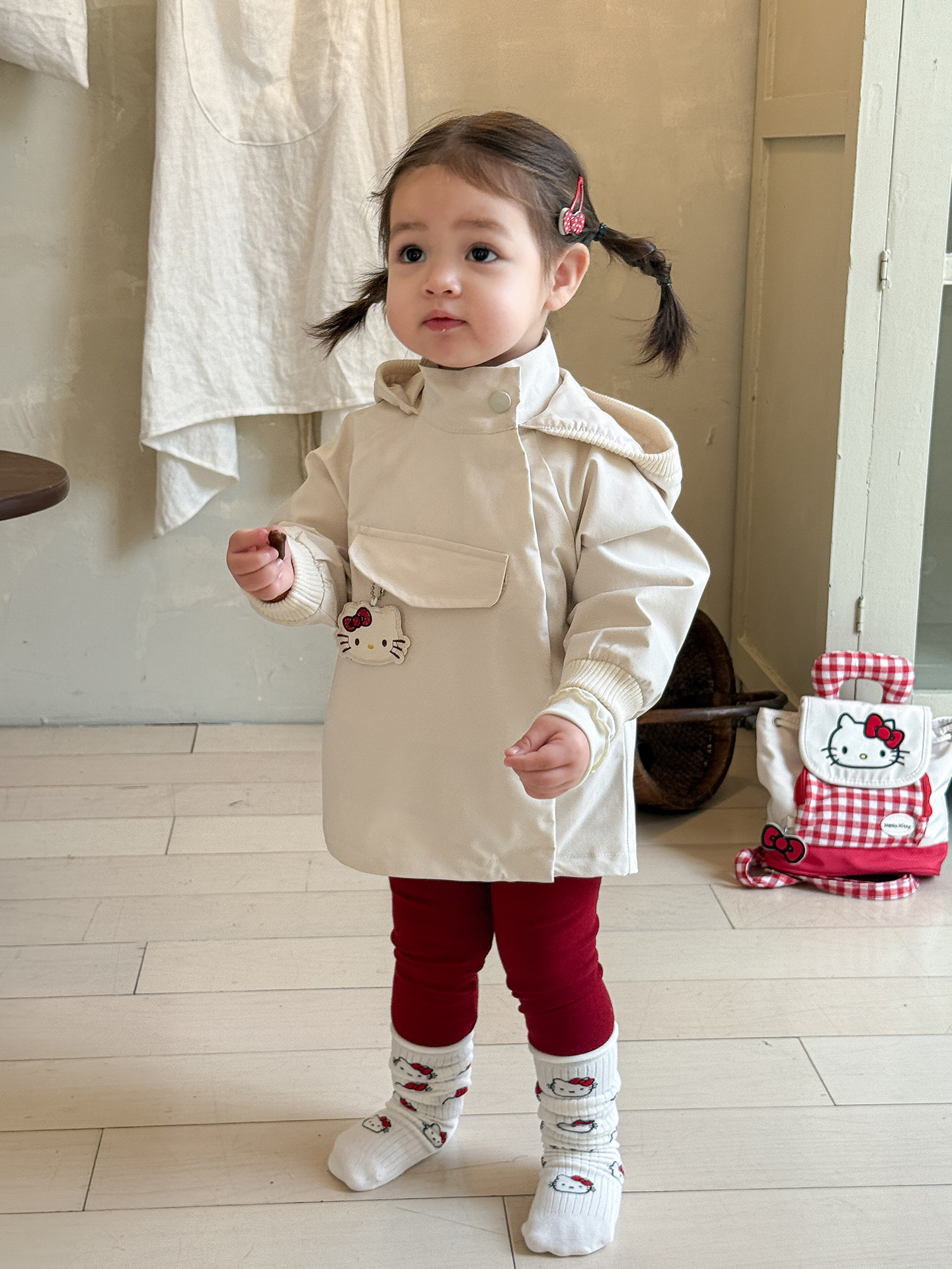 Sugar Pear ropa infantil abrigo de niñas otoño 2025 nuevo estilo para niños ropa de vestir ropa de bebé