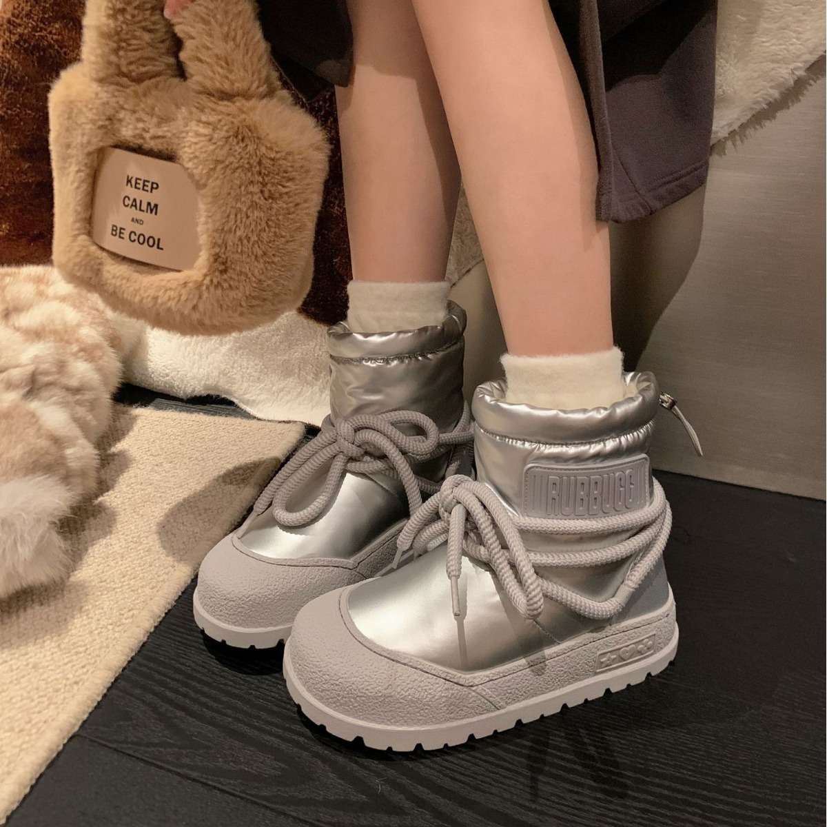 ShoeGlobe Damen-Schneestiefel aus echtem Leder mit dicker Sohle, Schnürung und warmem Futter – Herbst/Winter 2025 – Modisch, rutschfest, mit dicker Baumwollsohle_voghion.com