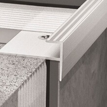 1.2/1.5/1.8��F�͘��ݿ�ľ�y���ݷ����l̨�A��߅��߅�l�ذ�߅���l