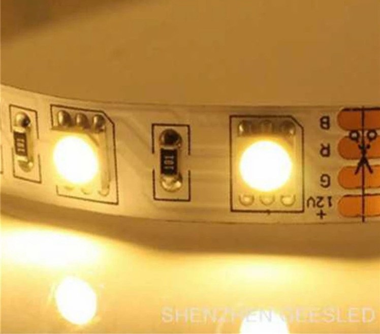 源工場電圧3v 3.7v 4.5v 5v 6v 12v 24v 2835ledランプストリップ|undefined