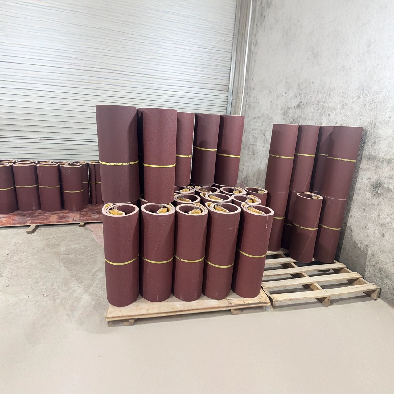 砂带厂家现货供应砂光机砂带1900×630砂带，支持现做任何规格砂