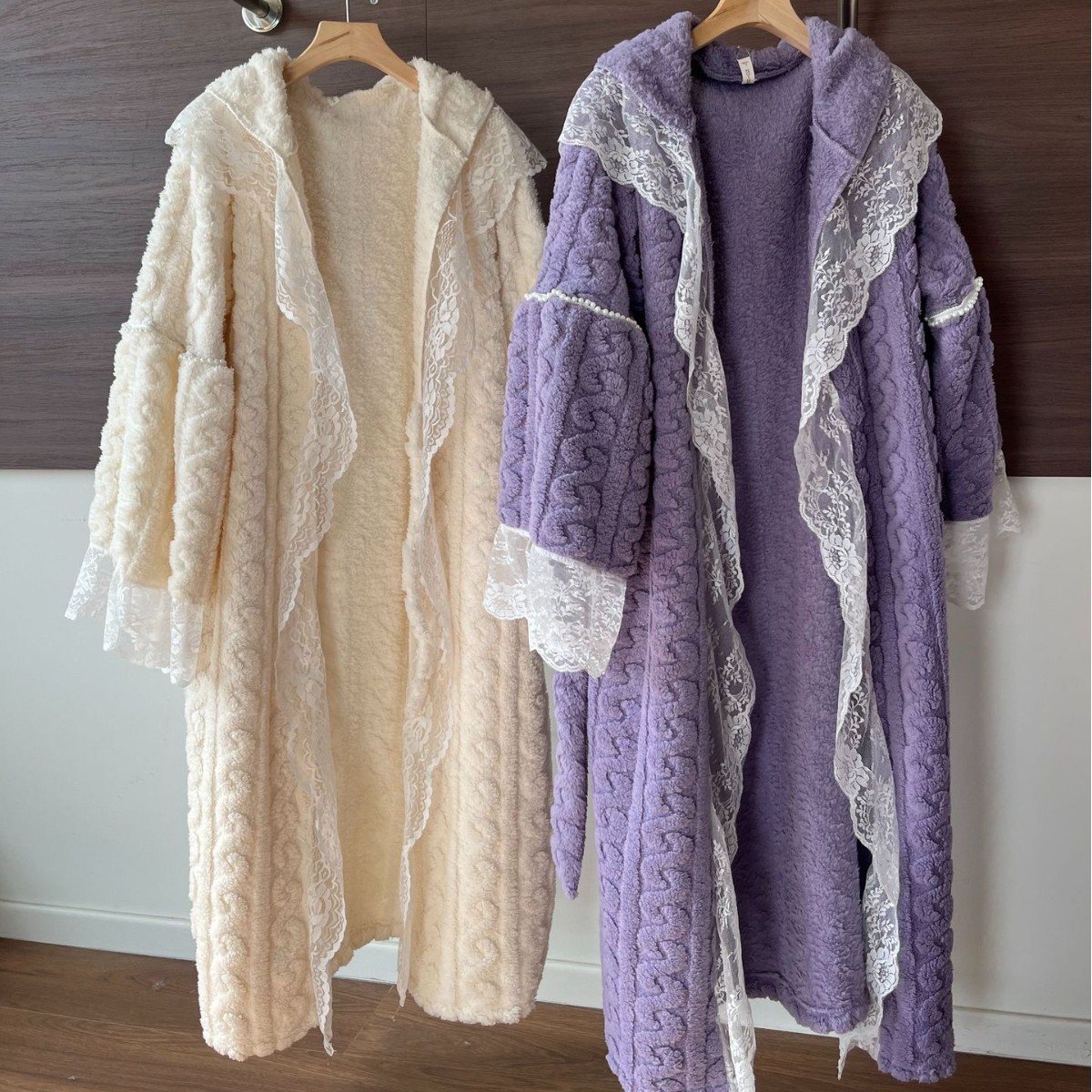 GraceChic Nachthemd aus französischer Spitze für Damen, Herbst und Winter, Korallenfleece, langes, sexy, mit Schnürung, hochwertiges Badekleid/Nachthemd im Prinzessinnenstil_voghion.com