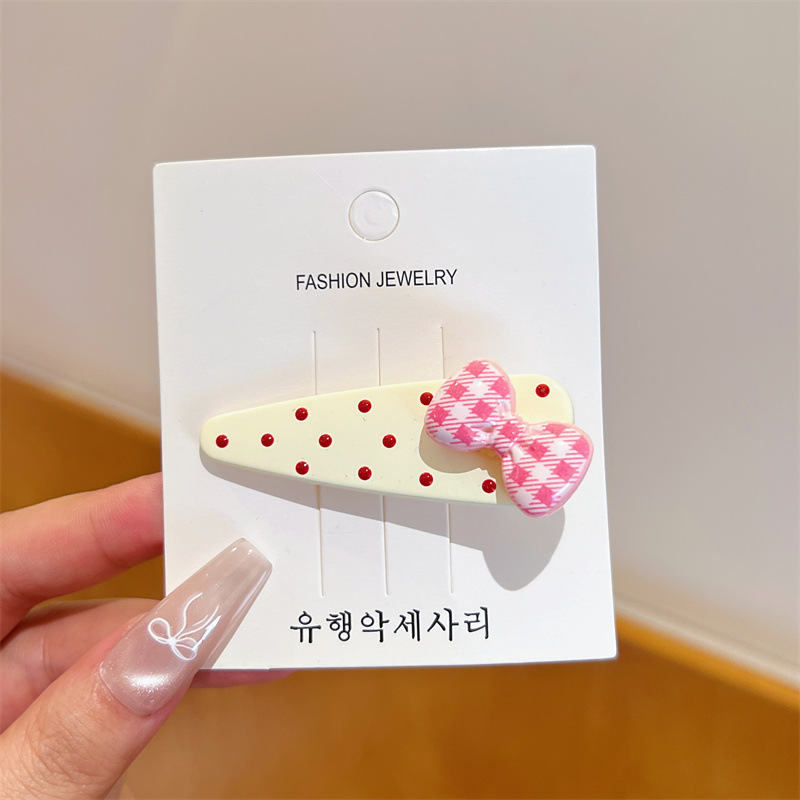 미색 핑크 리본