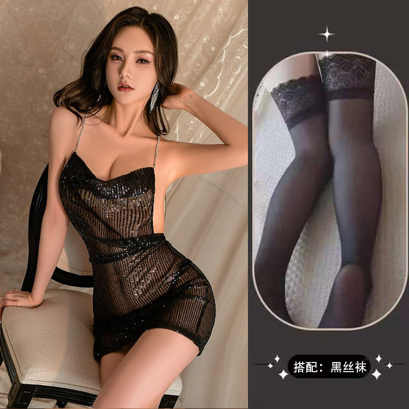 블랙 + 블랙 스타킹