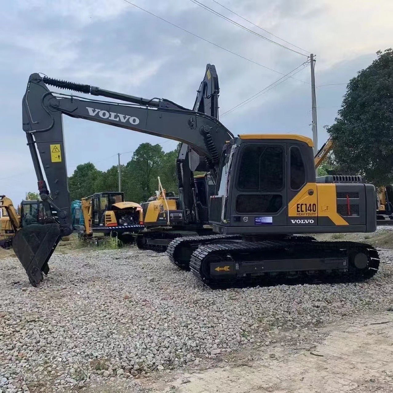 Exportaciones nacionales y extranjeras de segunda mano Volvo 140 excavadora 60.80.200.210.240 excavadora venta caliente