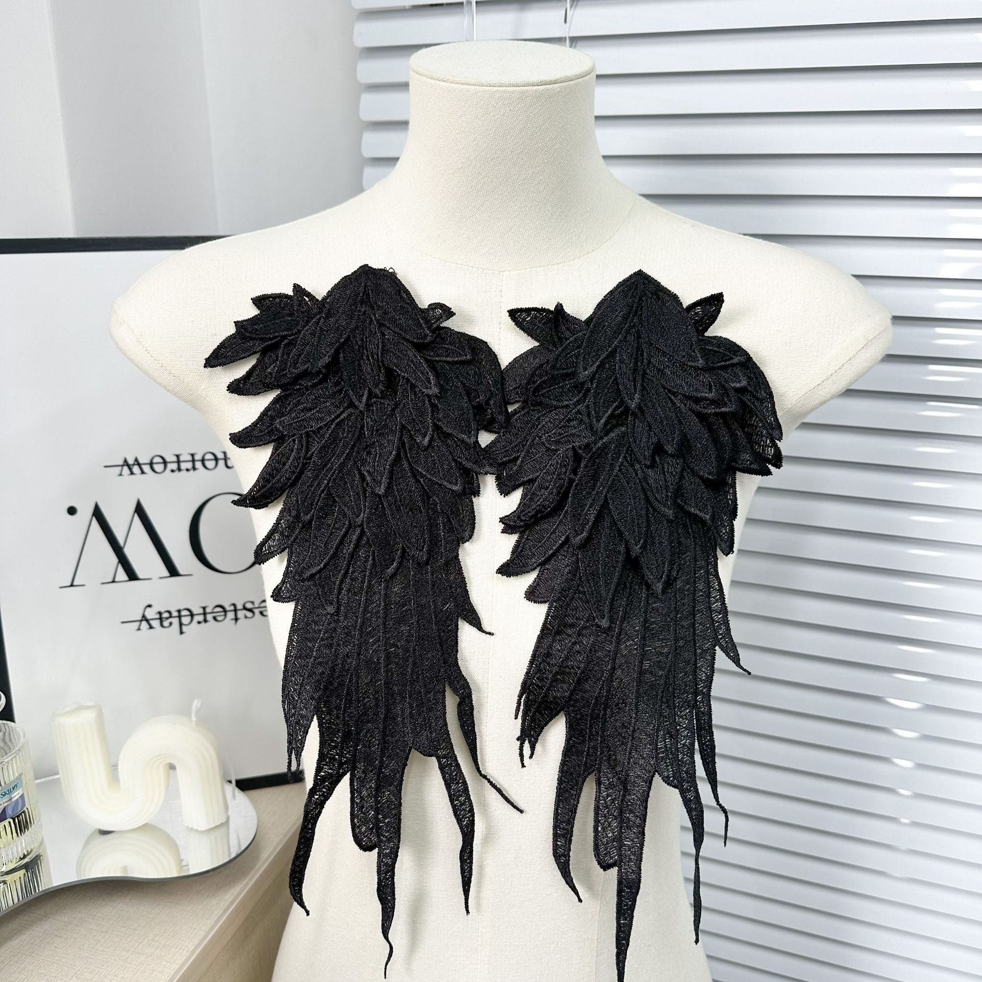 Negro y blanco estereoscópico ángel bordado de encaje vestido vestido vestido tocado accesorios de decoración