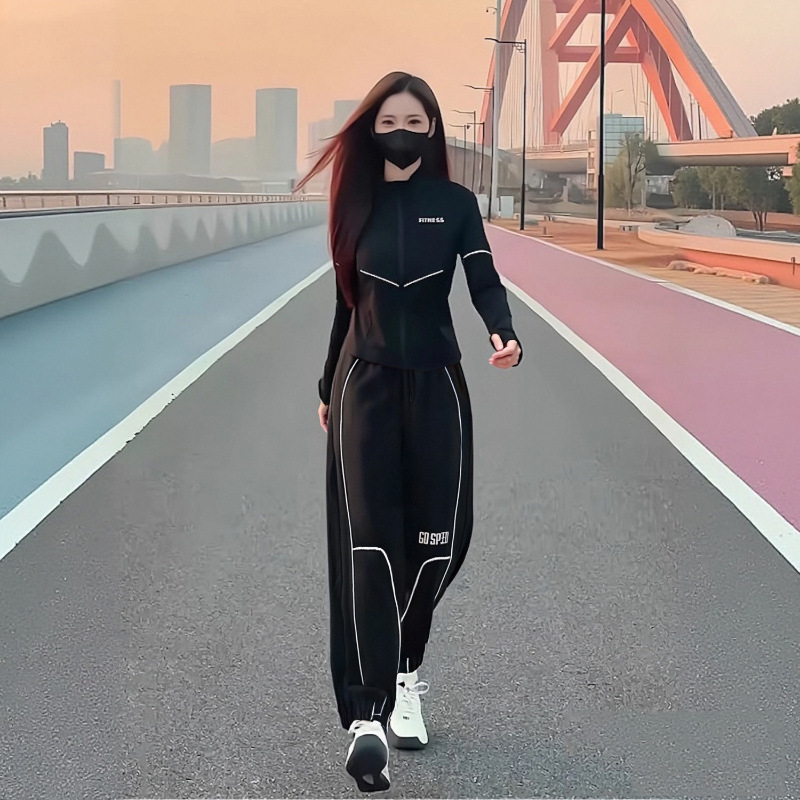 Running sportswear suit women's 2025 spring and autumn new black stand collar loose cardigan sweater two-piece suit