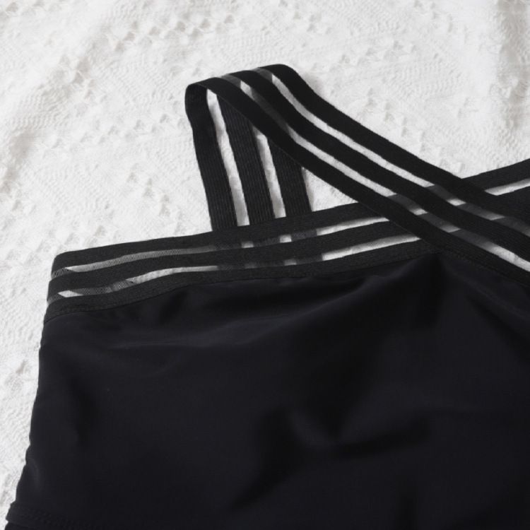 Sexy and minimalist bikini for women's summer 2024 new solid color strapless tight fitting quick drying split swimsuit_voghion.com