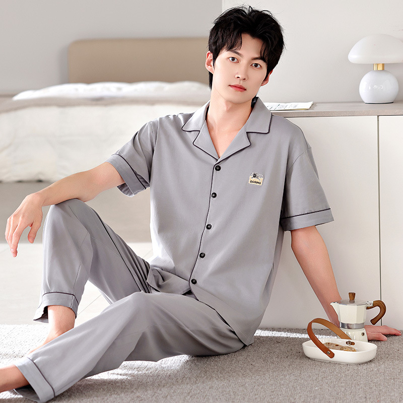 Pijamas de algodón puro pantalones de manga corta de verano para hombre 2025 nuevo estilo que se puede usar afuera Traje de servicio a domicilio casual de gran tamaño de alta gama