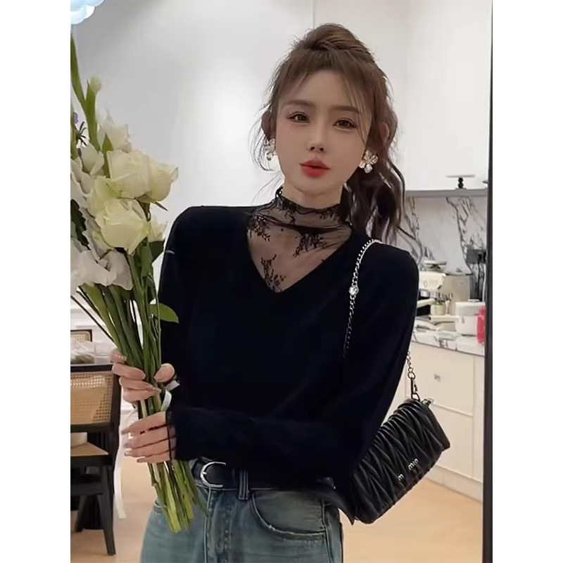 Early Spring Korean Style Outfit: Lace Patchwork T-Shirt for Women, Spring and Autumn Half-High Collar Long-Sleeve Top, Stylish, Slimming, Versatile