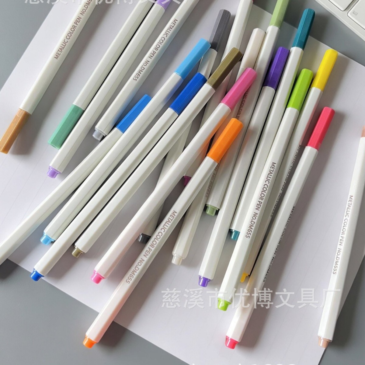 Marcador de Pintura Metálica 15 colores Cabeza Única para Sello de Cera y Graffiti