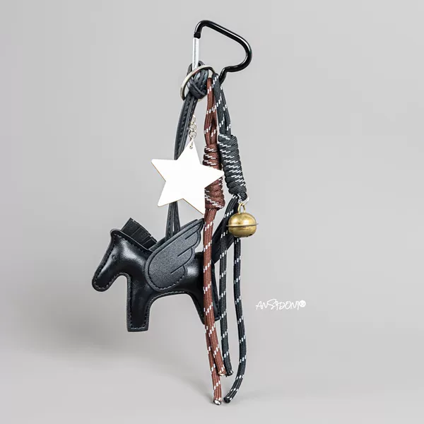 T24 [Black Love Buckle] Gold Bell, Black Brown Rope + Blank Five Points + Black Wings and Black Horse