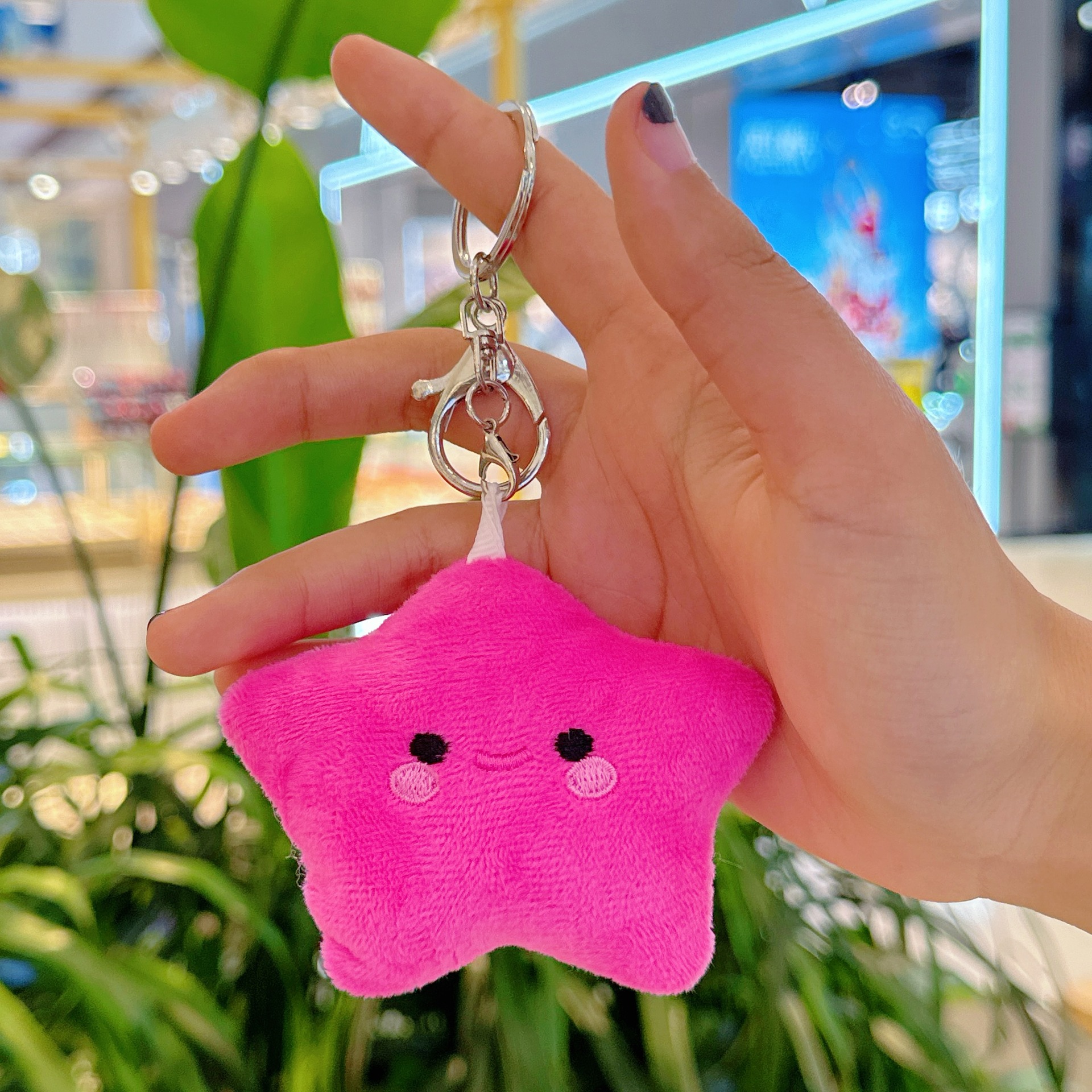 Creativa pequeña estrella llavero de peluche estrella mochila muñeca colgante muñeca juguete al por mayor