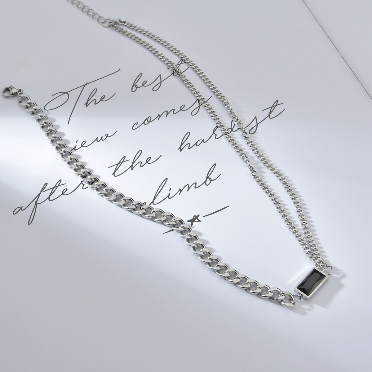 Europeo y americano ins personalizado cuadrado negro diamante collar titanio acero hip hop cuadrado corto collar Internet celebridad simple temperamento colgante