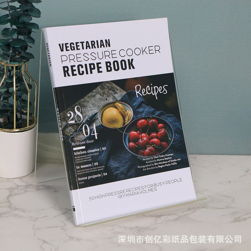 テーブル食器のサンプルプレート間の撮影装飾書ホテルレストランのグルメカフェの装飾はページをめくることができます。|undefined