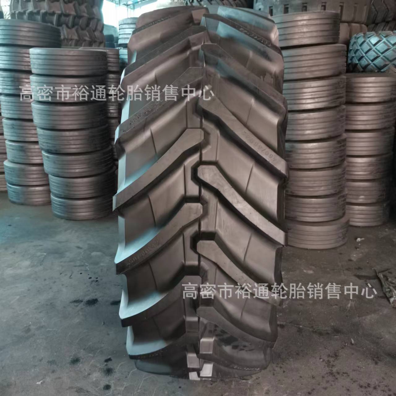 农用拖拉机子午线轮胎650/710/750/800/65R42R38R28R26 人字花纹
