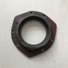 山推推土机配件 SD22轴承座 154-15-32310