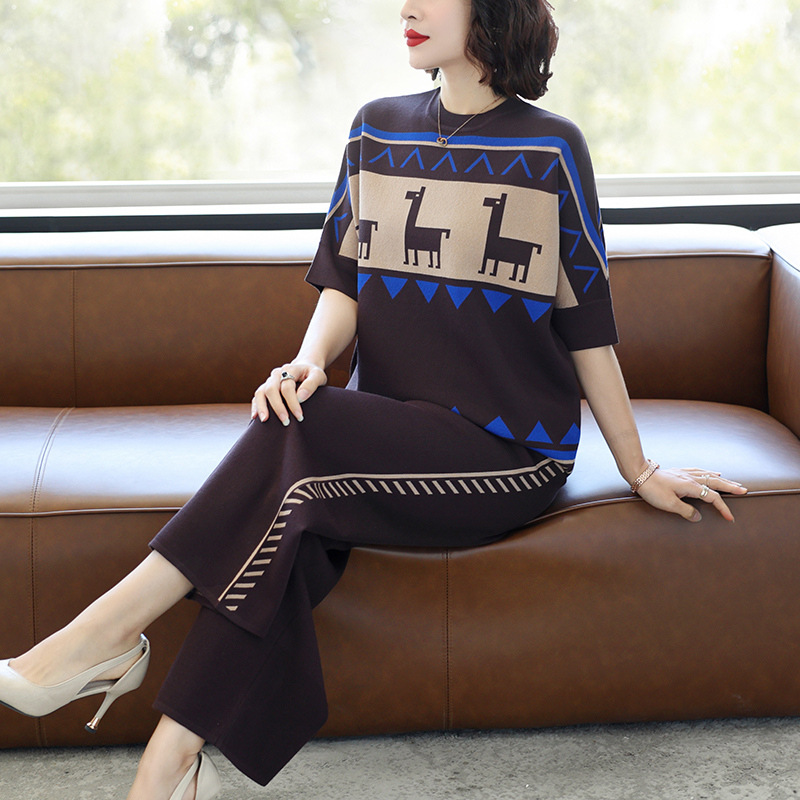 Knitted fashionable set