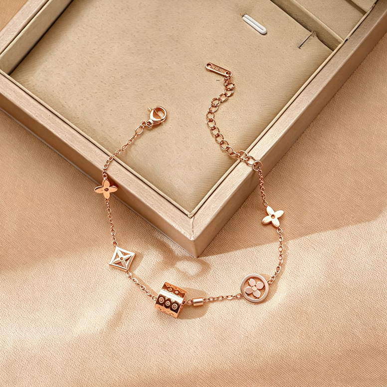 Ventas transfronterizas calientes nuevas pulseras de acero de titanio personalidad femenina de alto nivel diseño ligero de lujo moda temperamento versátil joyería de acero de titanio image 98