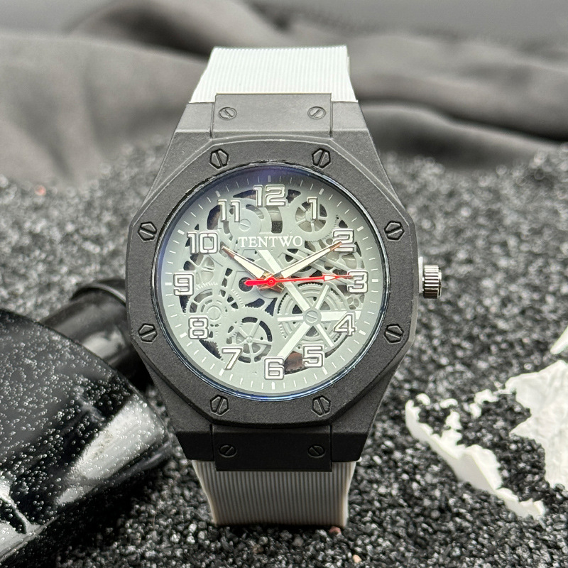 Cross-border foreign trade new fashion men's watch personality trend hollow octagonal quartz watch for men and women
