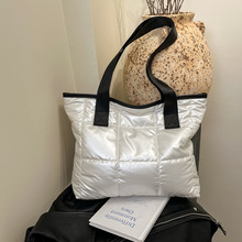 ���s��y���e���������ذ�Ů2024�����¿����e̫���ކμ�������l