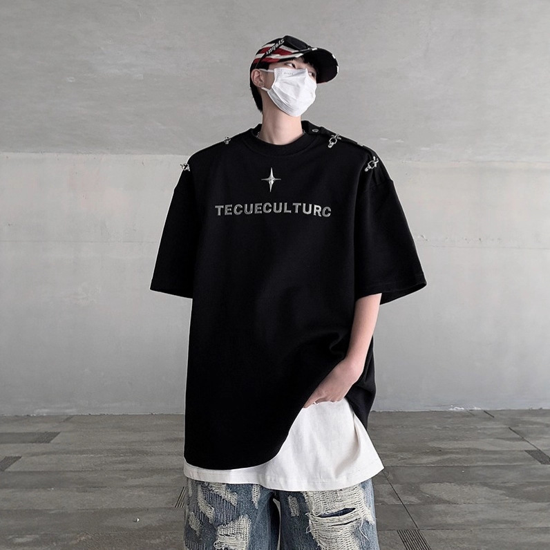 Einzigartiges T-Shirt im dekonstruierten Metalldesign für Herren, schwarze Kurzarmshirts für den Sommer, coole High-End-Fünfviertelärmel_voghion.com