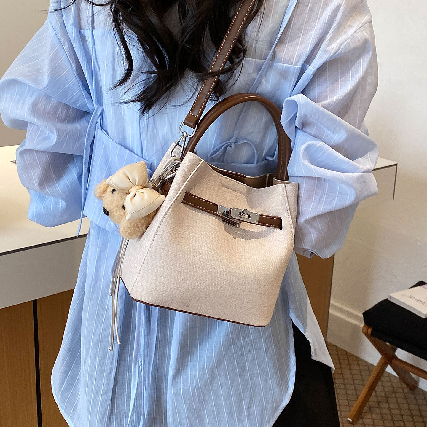 2026 bolsas de verano para mujeres de viaje oblicuo nuevo estilo de gran capacidad de moda versátil bolso de hombro popular simple