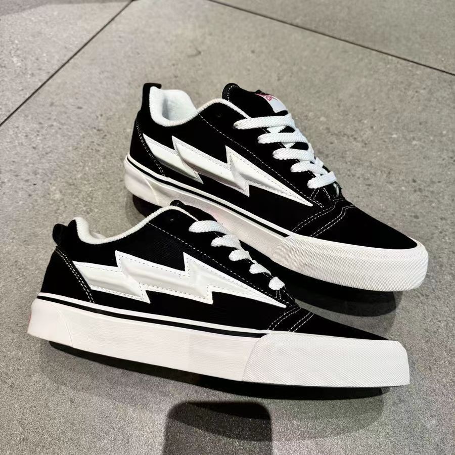 Zapatos deportivos ligeros versátiles zapatos de calle de moda estudiantes zapatos de skate casuales de mujer diseño de nicho de moda