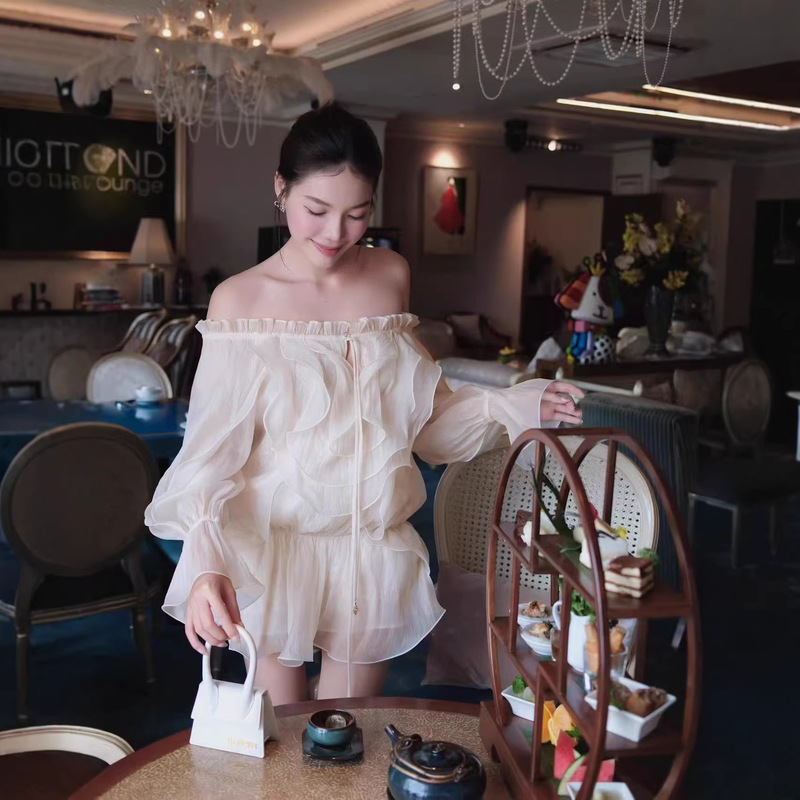 Vietnamese Niche Design Mir@E 2026Ss French Romantic One-Shoulder Lantern Sleeve Ruffled Floral Dress