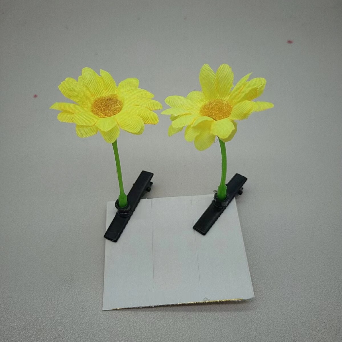 노란 해바라기 머리핀