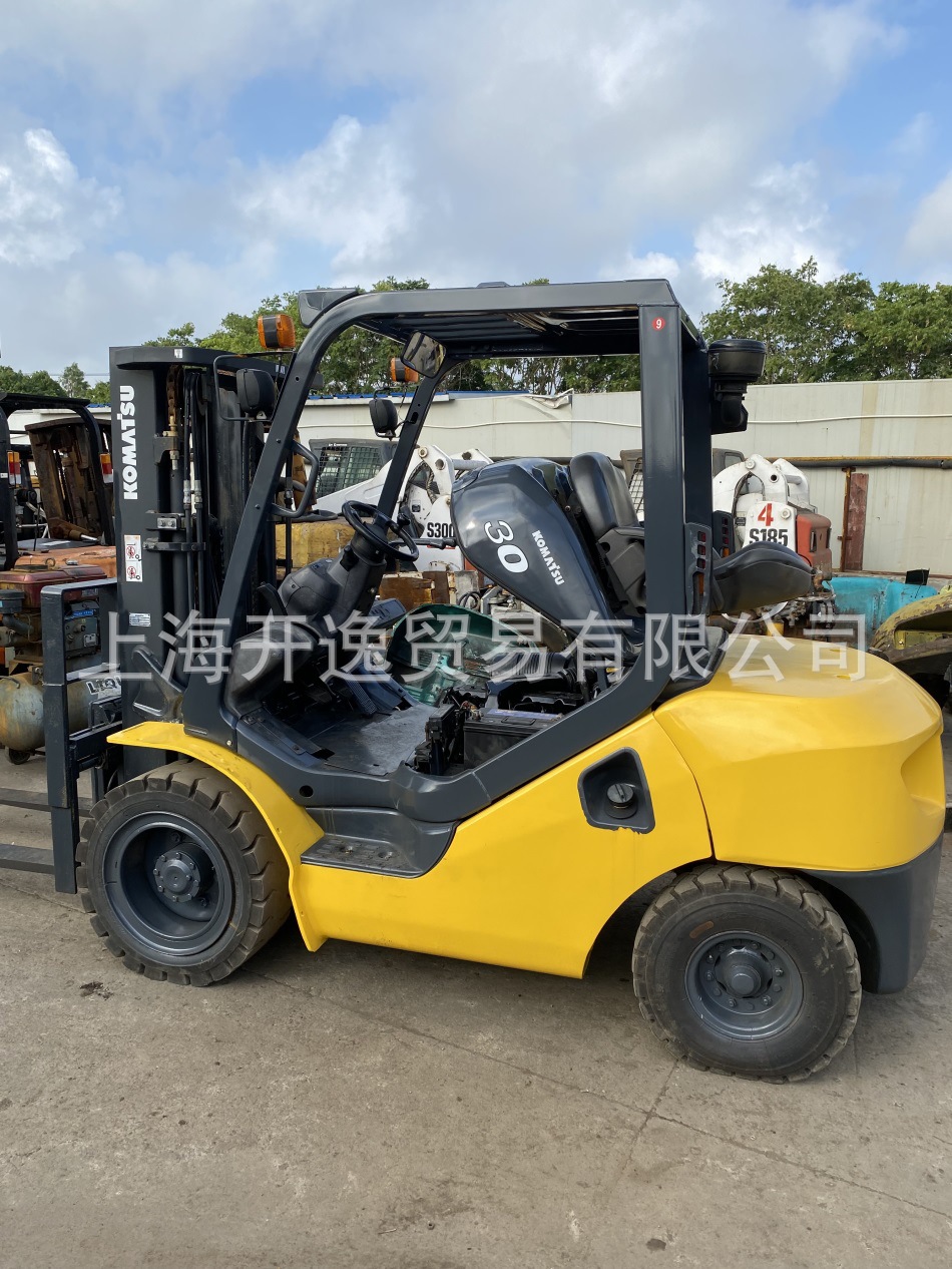 3stages 3 ton komatsu forklift fd30t-16 二手小松3吨叉车出售