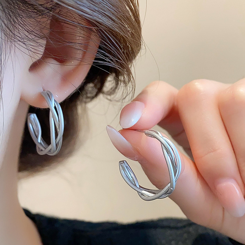 Pendientes de borla de flores de tul de aguja de plata Pendientes de súper hada verde menta fresca Pendientes de diseño exagerado de nicho