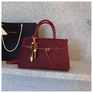 �͹Ÿ��ֵҸ�°���Ů�W�tͬ��r�аٴ���Ƥ�q�����ذ�С���μ��