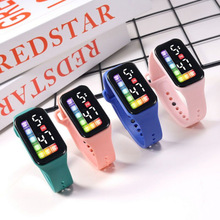 新款方形触屏LED多功能学生电子表男女情侣通用休闲运动手表