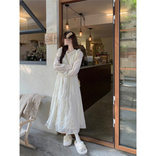 温柔风蕾丝连衣裙女秋冬2025新款很仙的加绒加厚中长款长袖打底裙