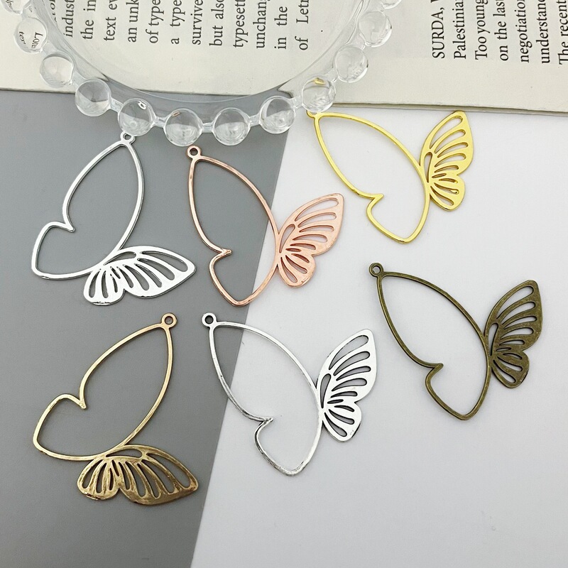 Three-Dimensional Cut Out Butterfly Metal Lace Triangle Decorative Alloy Accessories DIY Accessories Keychain Pendant