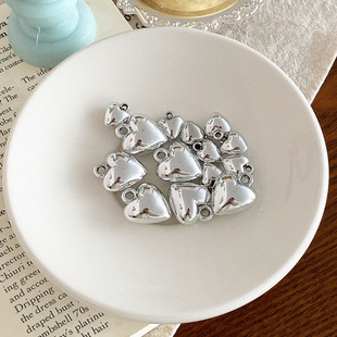 20 price silver heart single pendant pendant accessories simple three-dimensional glossy love necklace earrings diy listing