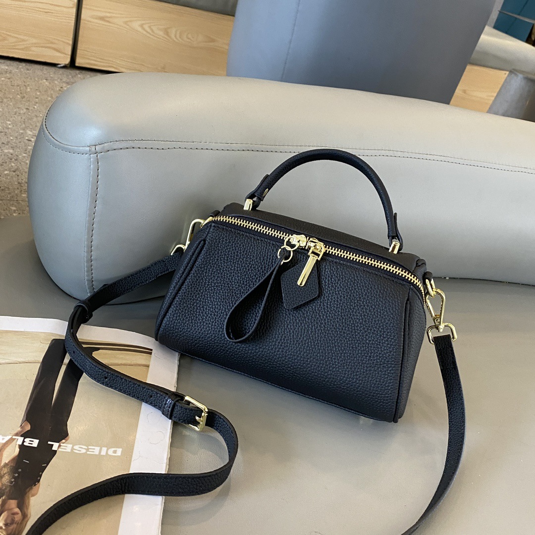Genuine Leather Elegant Women's Bag 2025 New Retro Simple Classic Boston Handbag Cowhide Crossbody Shoulder Bag - Thumbnail 8