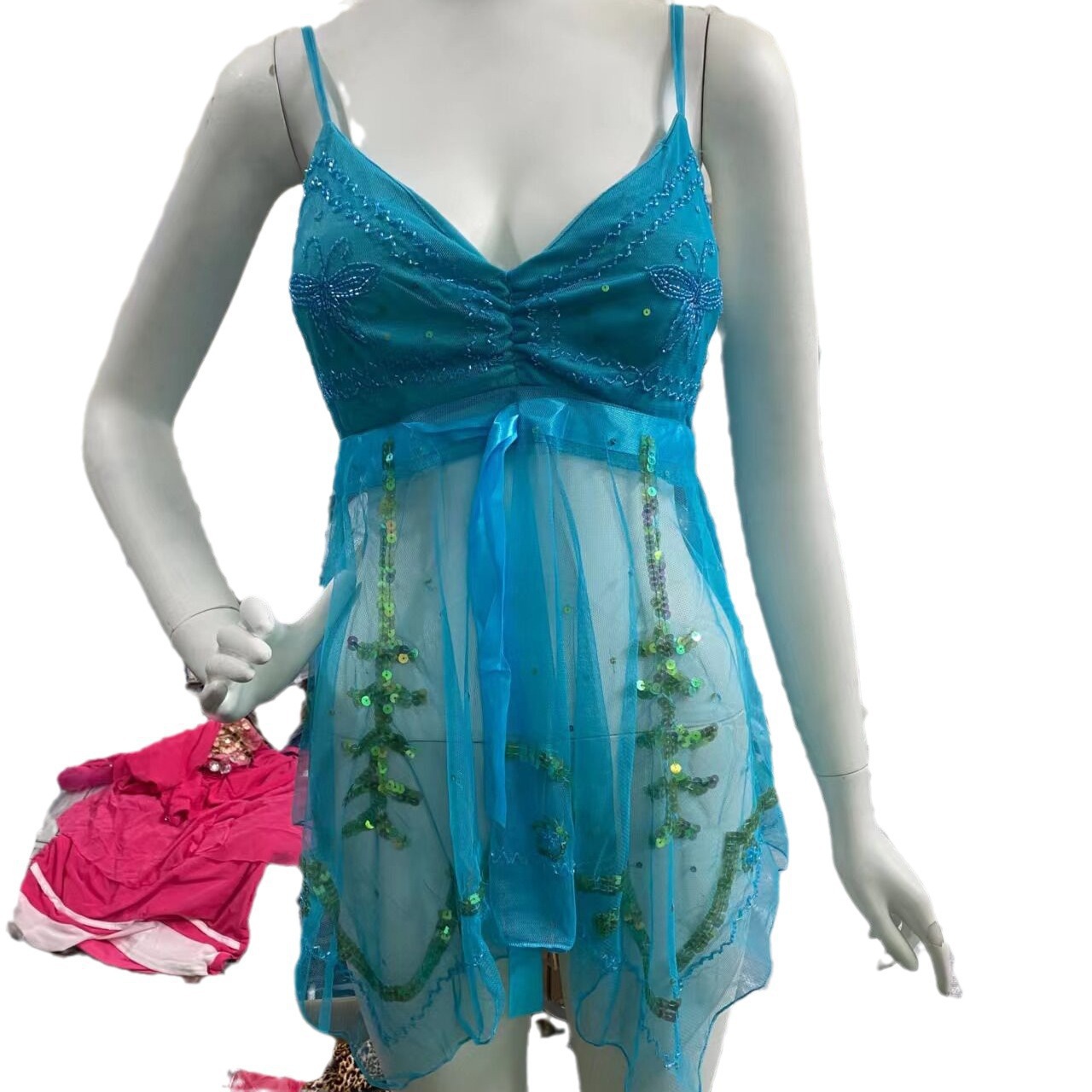 Ropa de mujer de color sólido vestido bajo precio chaqueta de emoción cinturón sexy hueco comercio exterior transfronterizo fuente de mercancías al por mayor