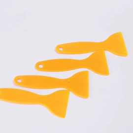 喷枪;塑料软管包装;油灰刀