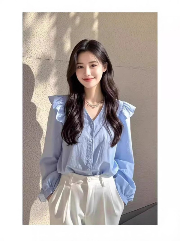 今年流行的漂亮小衫轻奢高级感法式小众绝美蓝色长袖衬衫女早秋款|undefined