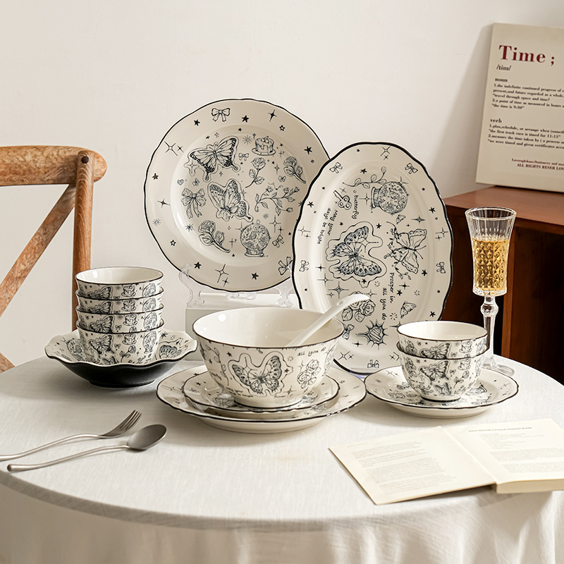 French-Style Retro Light Luxury Ceramic Tableware Set, High Aesthetic Value, Household Bowls, Plates, Spoons, Noodle Bowls, Soup Bowls French-Style Retro Light Luxury Ceramic Tableware Set, High Aesthetic Value, Household Bowls, Plates, Spoons, Noodle Bowls, Soup Bowls