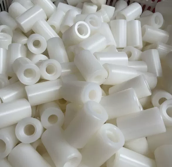 注塑尼龙加工件设计abs塑料件耐磨尼龙轴套pom衬套加工塑料异形件