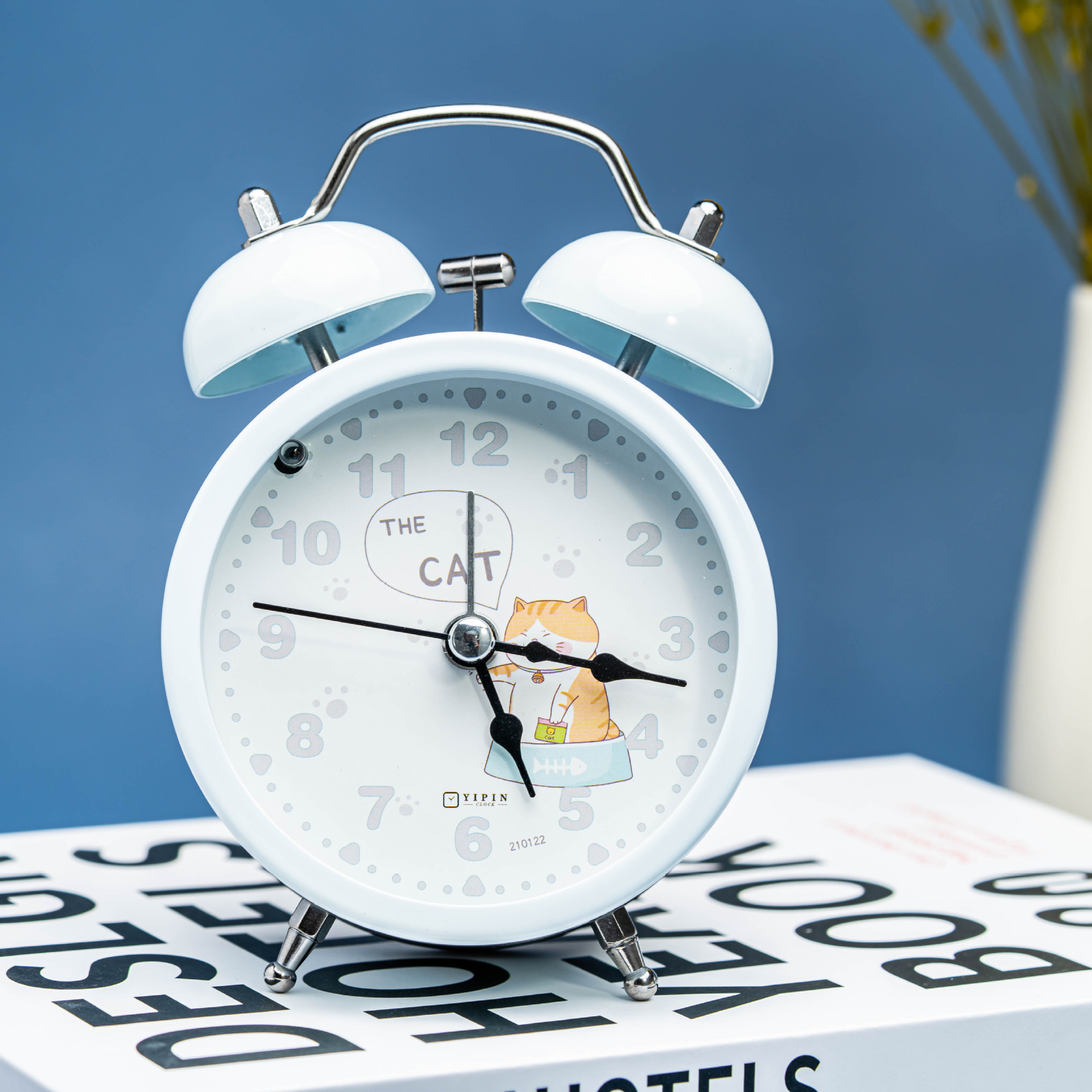 Reloj despertador de metal directo de fábrica estudiante despertar artefacto dormitorio mesita de noche reloj mudo reloj de mesa sonido súper fuerte