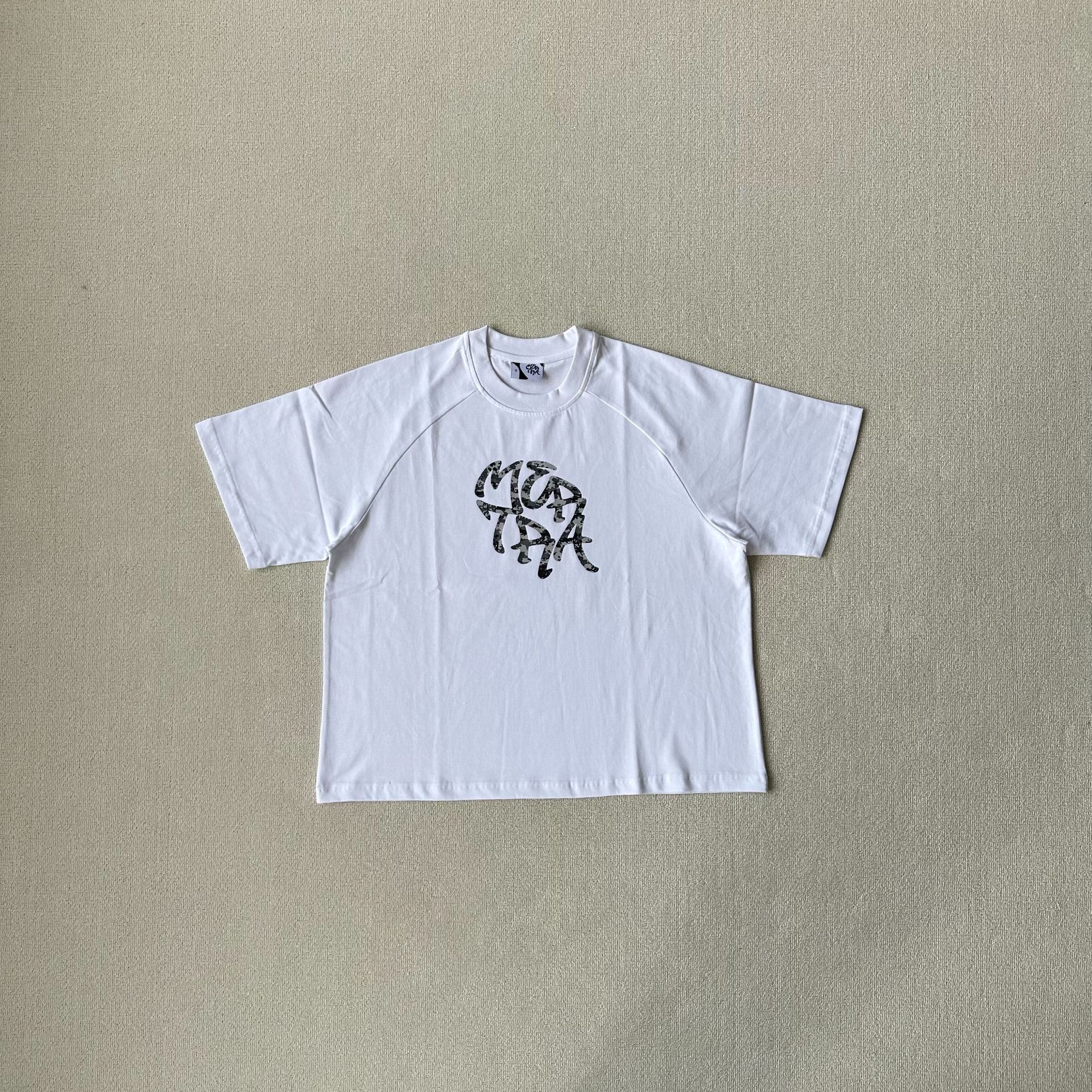 회색 위장/흰색