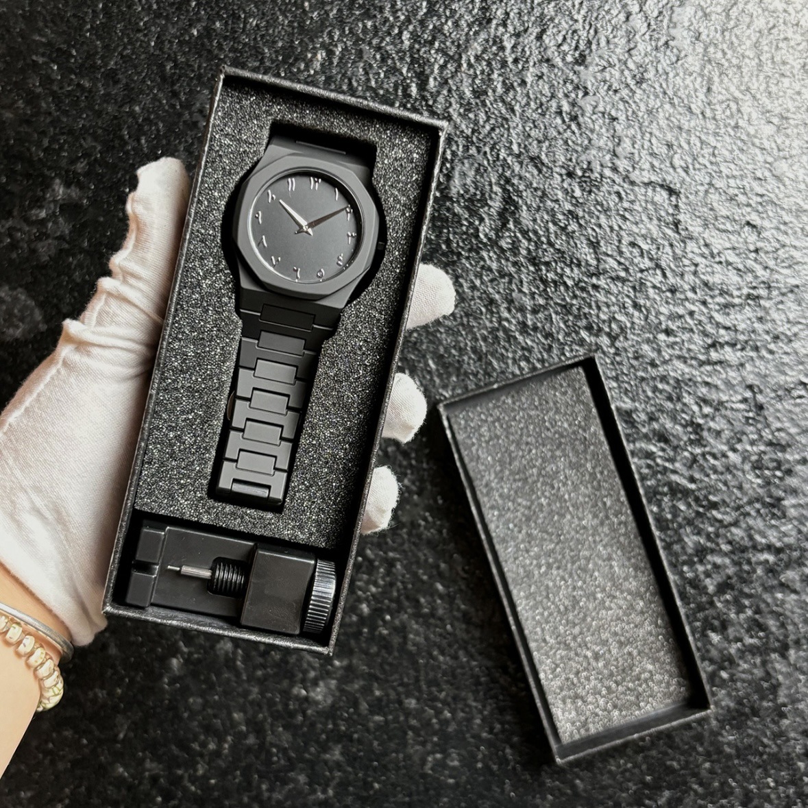 1158-4 domestic movement battery double snap button