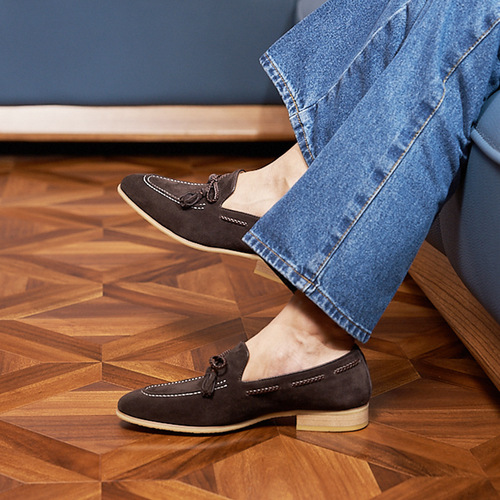 Flap-style loafer with tassel ankle boot, fashionable casual one-pull loafer, lazy person loafer, large size, business formal leather shoes