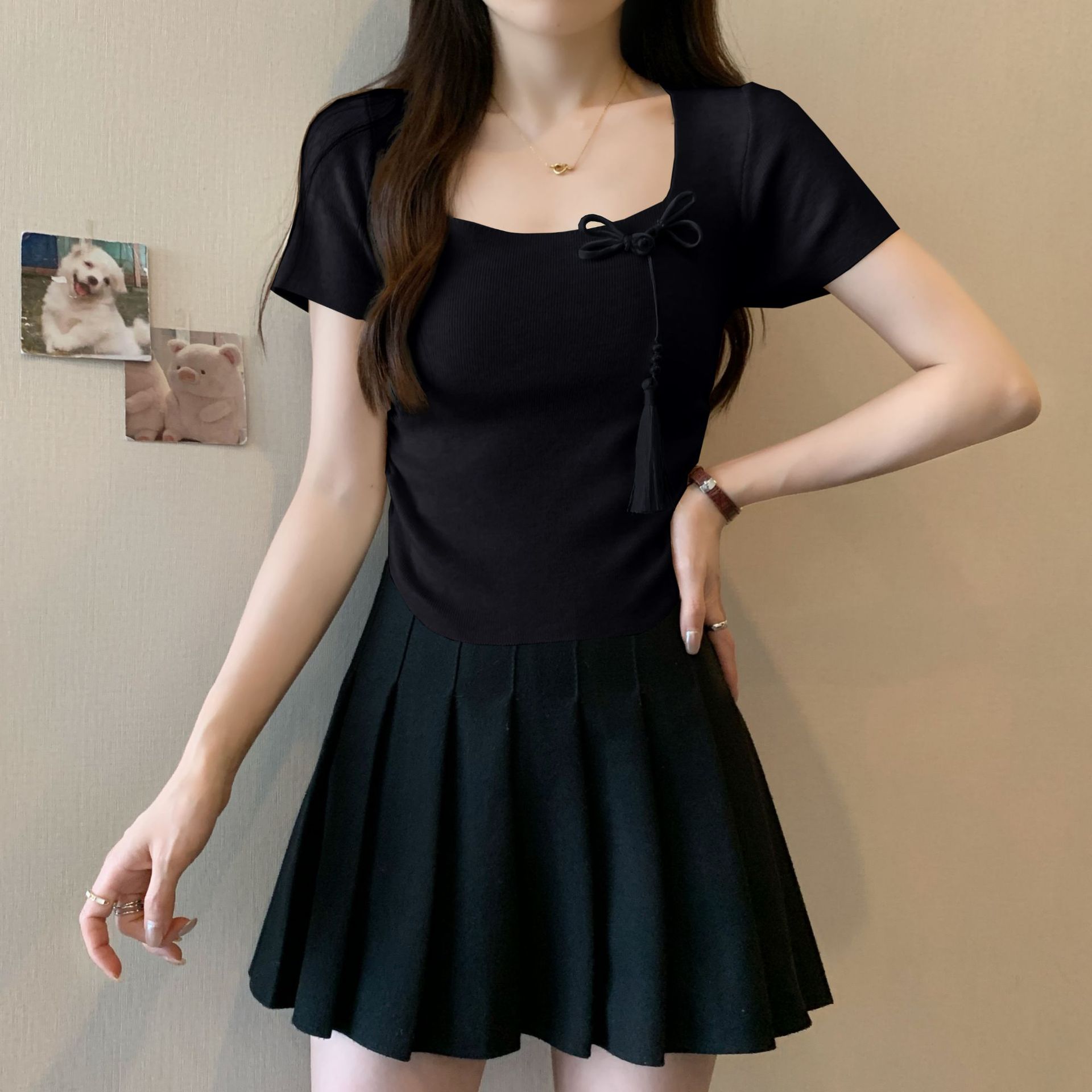 Nov poletni dizajn z naramnicami, nepravilna majica s kratkimi rokavi v kitajskem slogu, ženska pletena majica s kratkimi rokavi in ​​oglatim izrezom._voghion.com