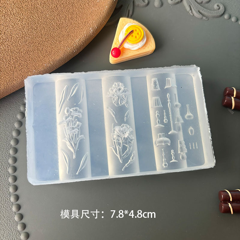 Venta caliente transfronteriza molde de manicura de alta transparencia animal de dibujos animados oso bowknot ramo DIY modelo de manicura en relieve tridimensional